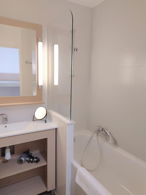Ideal Saint Raphael Piscine Clim Parking Apartment Ngoại thất bức ảnh